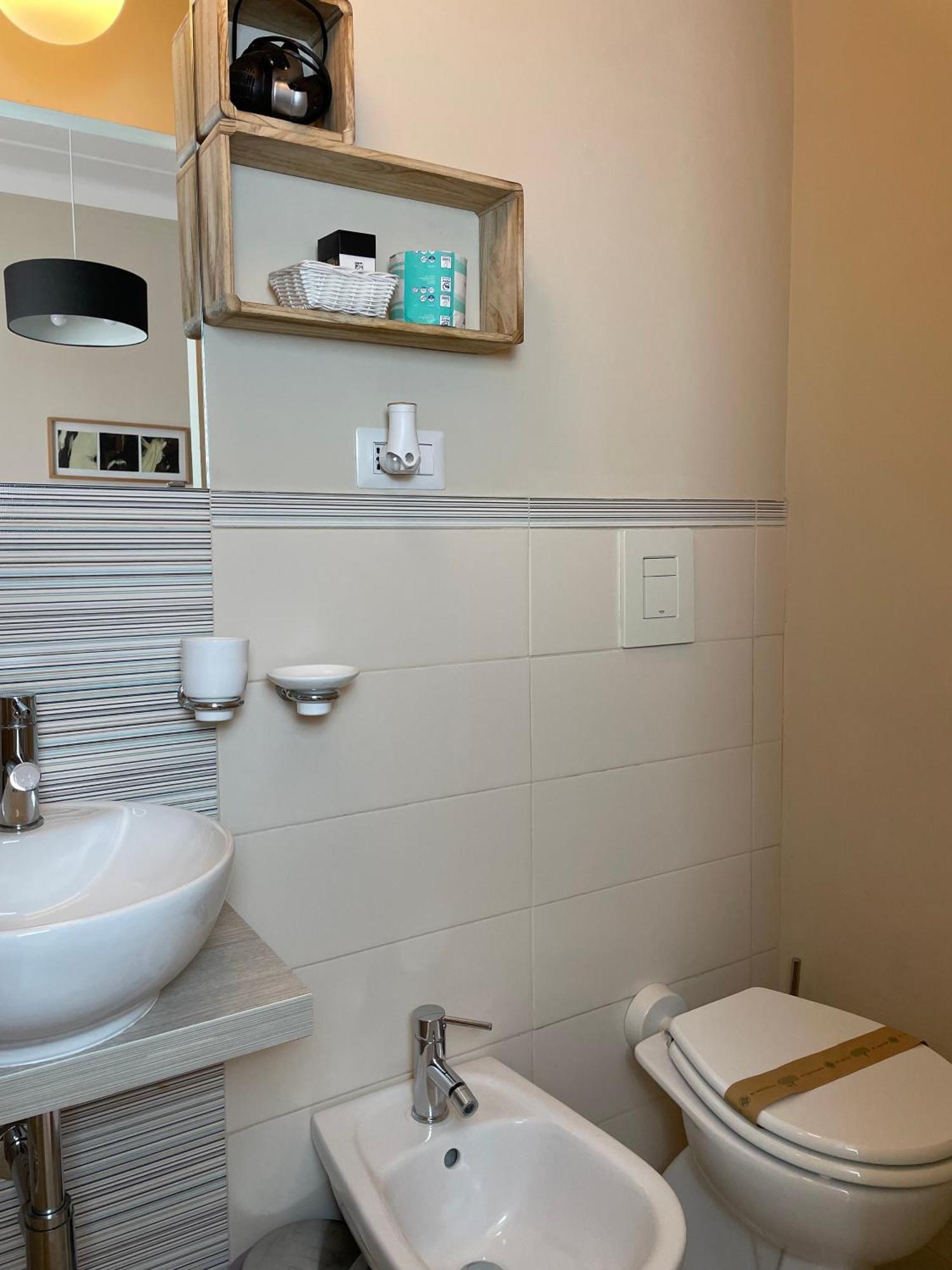 Seven Boutique Hotel Сестрі-Леванте Номер фото