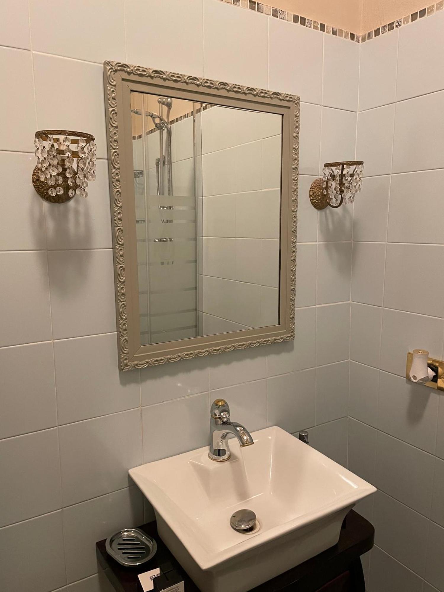 Seven Boutique Hotel Сестрі-Леванте Номер фото